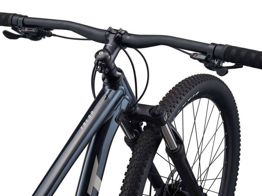GIANT TALON 29 - 4 M (2101107125) METALLIC BLACK